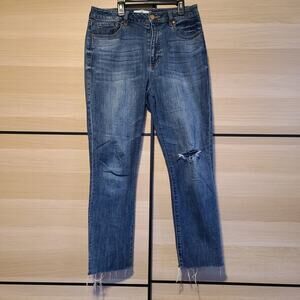 CAbi Higher Straight Jean Womens 8 Medium Wash Raw Hem Distressed Crop Denim